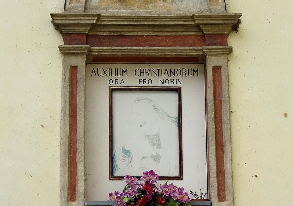 Forever Remembered: Creating a Memorial Plaque for Your Garden